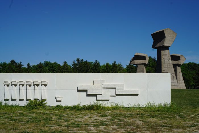Monument in Bubajn Memorial Site